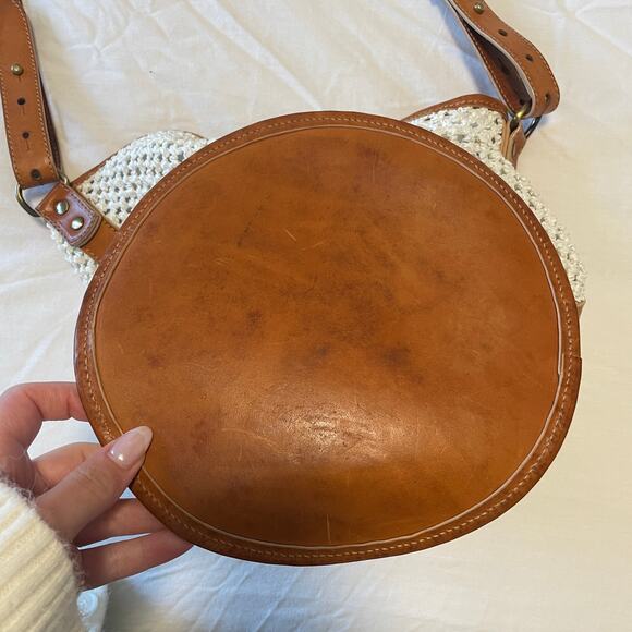 Creatures of Comfort Small Raffia Bucket Bag Ivory Camel Leather - Picture 8 of 11